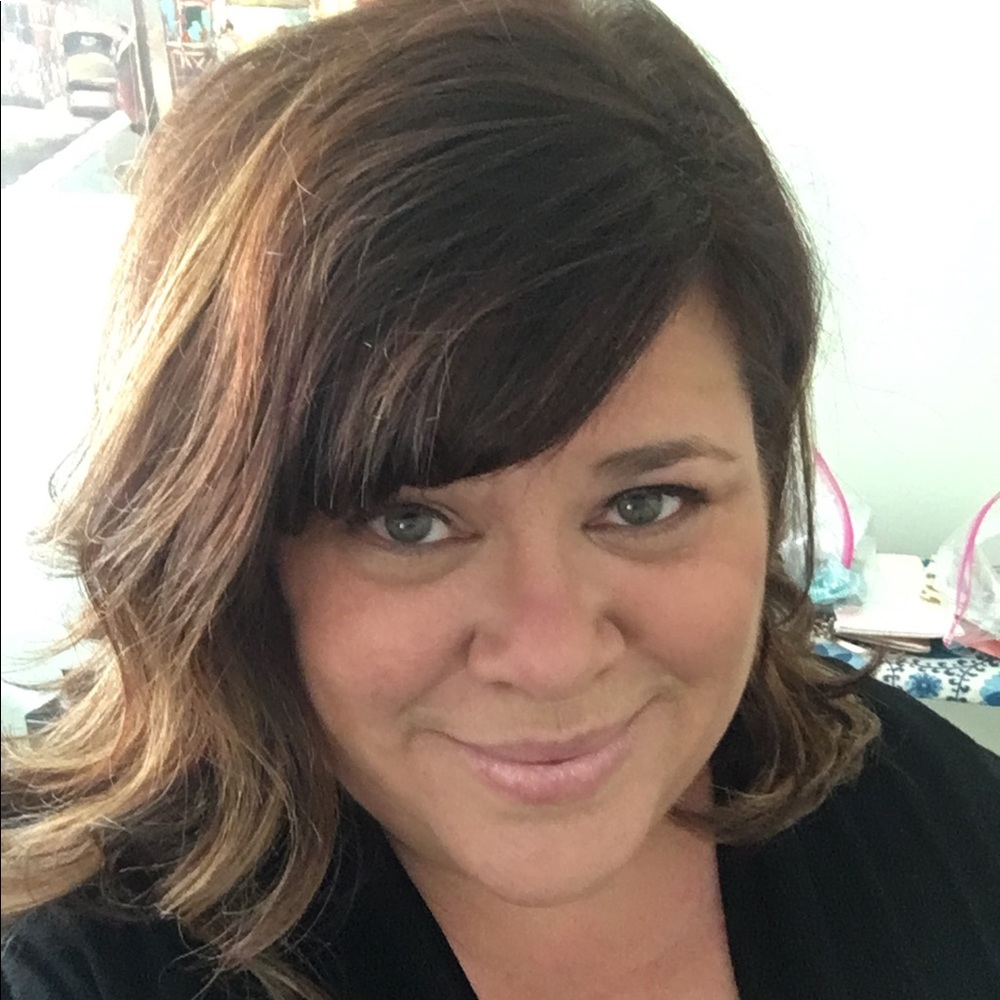 Meet your Posher, Nicole